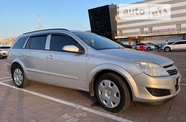 Универсал Opel Astra 2008 в Житомире