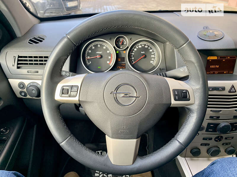 Універсал Opel Astra 2008 в Вінниці