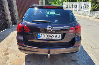 Универсал Opel Astra 2012 в Ужгороде