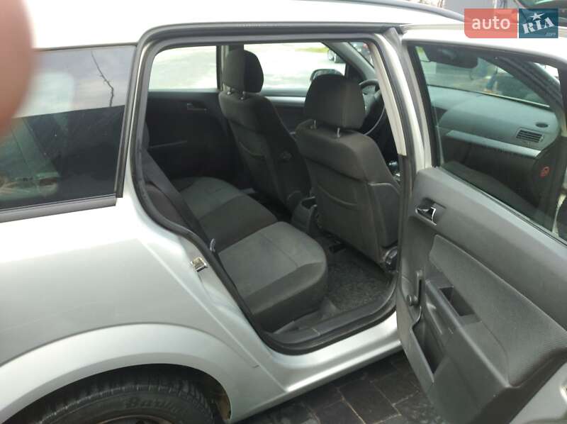 Універсал Opel Astra 2004 в Івано-Франківську фото 6 Універсал Opel Astra 2004 в Івано-Франківську