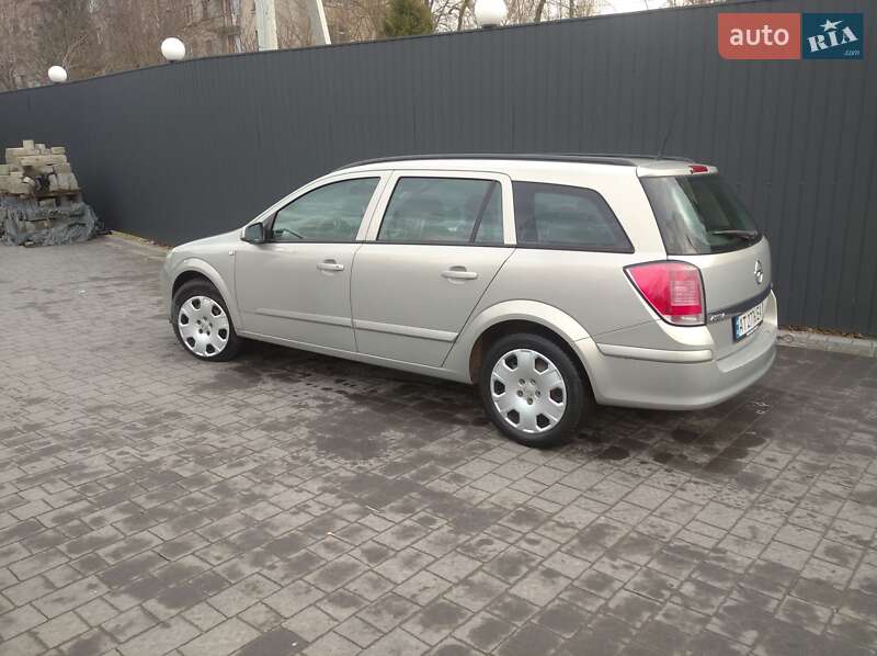 Універсал Opel Astra 2004 в Івано-Франківську фото 2 Універсал Opel Astra 2004 в Івано-Франківську