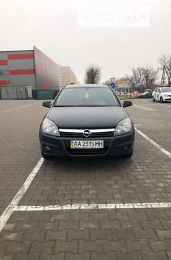 Универсал Opel Astra 2012 в Киеве