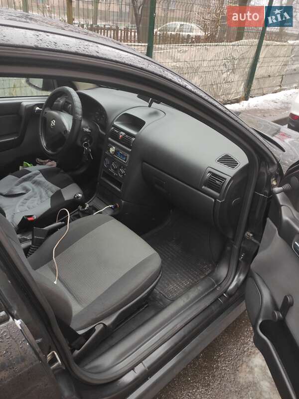 Седан Opel Astra 2007 в Киеве