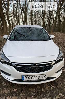 Универсал Opel Astra 2016 в Хмельницком