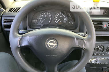 Седан Opel Astra 2008 в Днепре