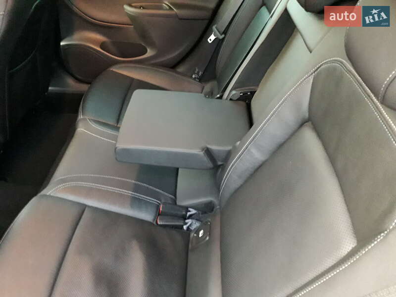 Універсал Opel Astra 2016 в Ковелі