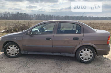 Седан Opel Astra 1998 в Ровно