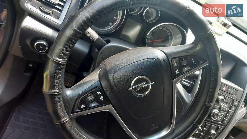 Седан Opel Astra 2012 в Богородчанах