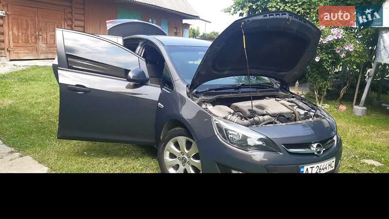 Седан Opel Astra 2012 в Богородчанах