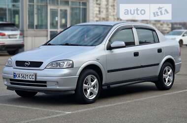 Седан Opel Astra 2002 в Києві