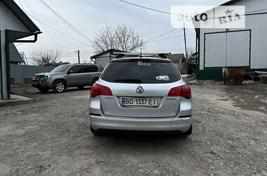 Универсал Opel Astra 2013 в Гусятине