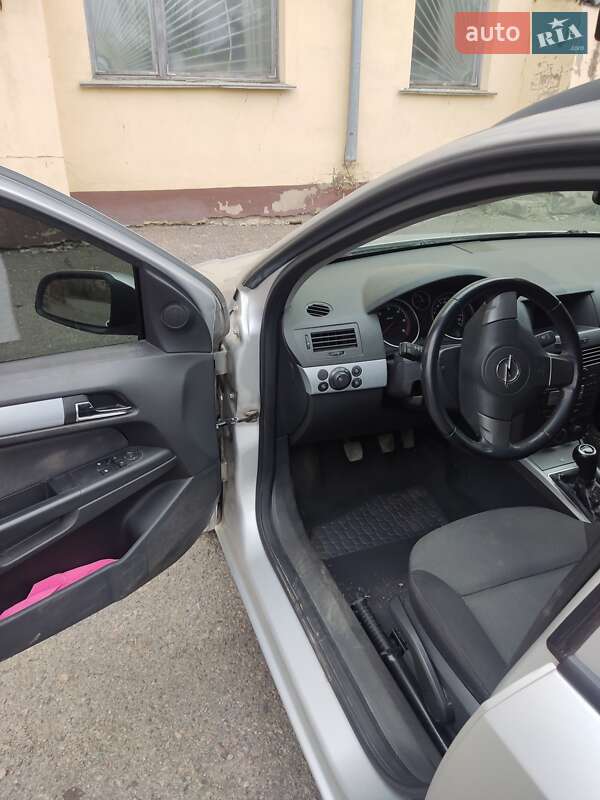 Універсал Opel Astra 2006 в Тетієві