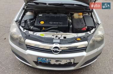 Универсал Opel Astra 2006 в 