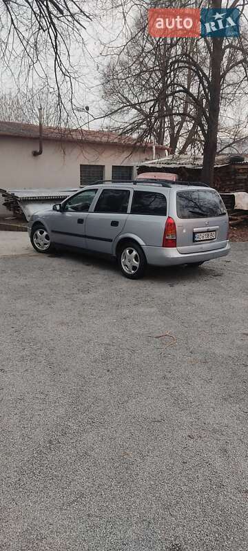 Универсал Opel Astra 2000 в Ужгороде