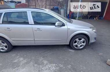 Універсал Opel Astra 2007 в Дніпрі