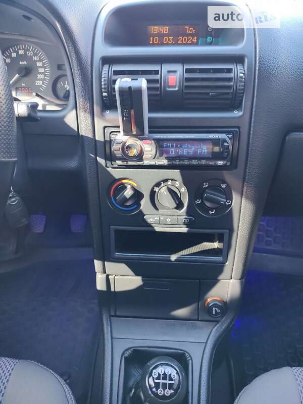 Седан Opel Astra 2008 в Хмельнике