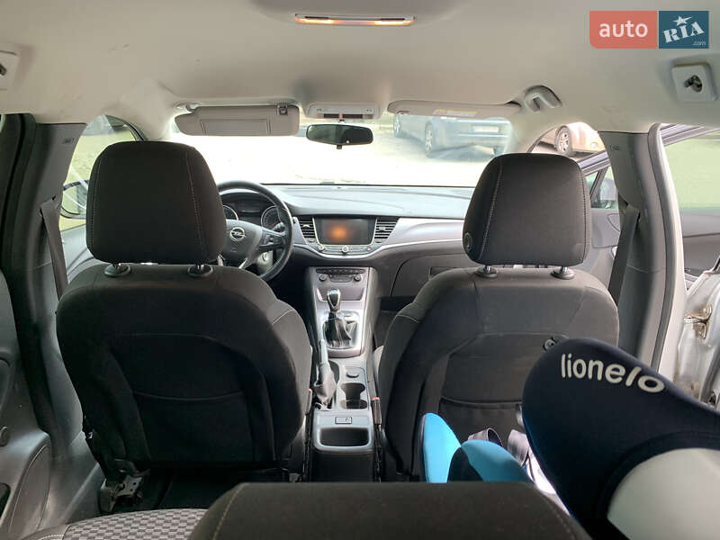 Універсал Opel Astra 2016 в Кременчуці