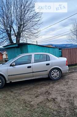 Седан Opel Astra 2003 в Ивано-Франковске