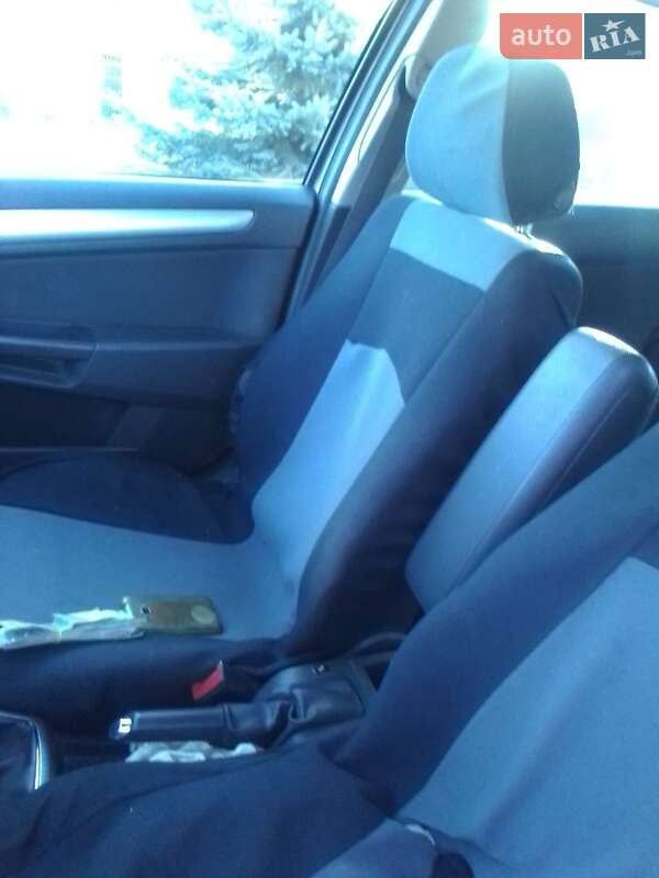 Універсал Opel Astra 2009 в Івано-Франківську