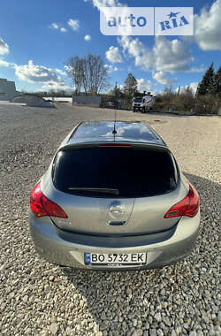 Хетчбек Opel Astra 2010 в Тернополі