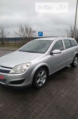 Универсал Opel Astra 2008 в Радивилове
