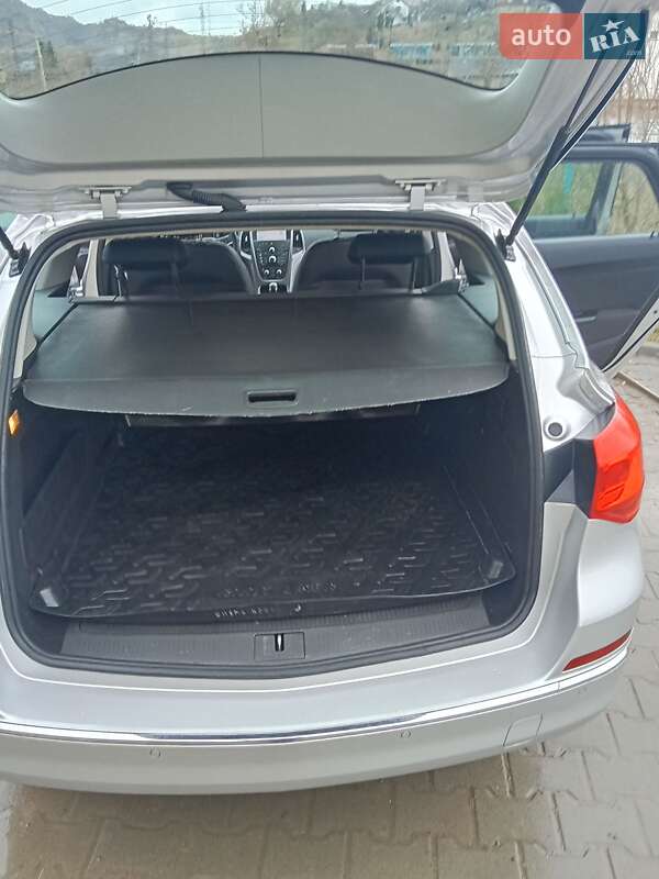 Универсал Opel Astra 2015 в Львове фото 68 Универсал Opel Astra 2015 в Львове