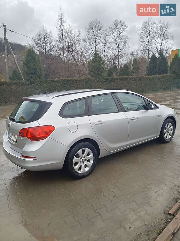 Универсал Opel Astra 2015 в Львове фото 82 Универсал Opel Astra 2015 в Львове