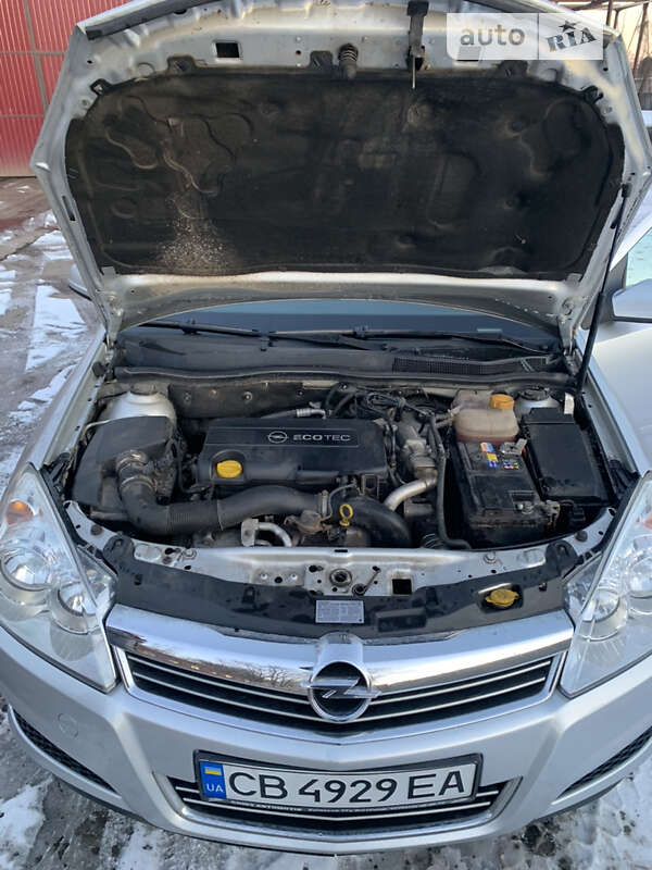 Універсал Opel Astra 2008 в Чернігові