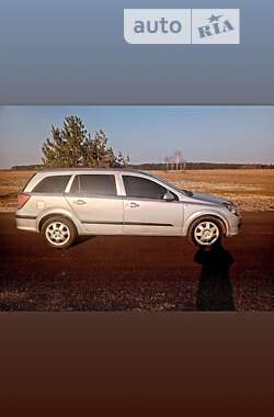 Універсал Opel Astra 2006 в Сарнах