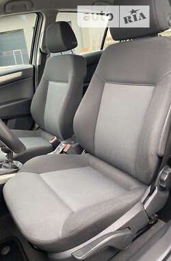 Хэтчбек Opel Astra 2007 в 