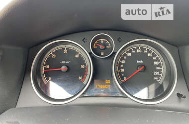 Хэтчбек Opel Astra 2007 в 