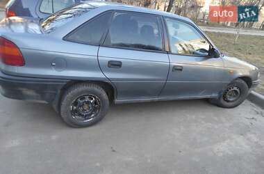 Седан Opel Astra 1995 в Харькове