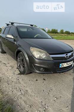 Універсал Opel Astra 2010 в Золочеві