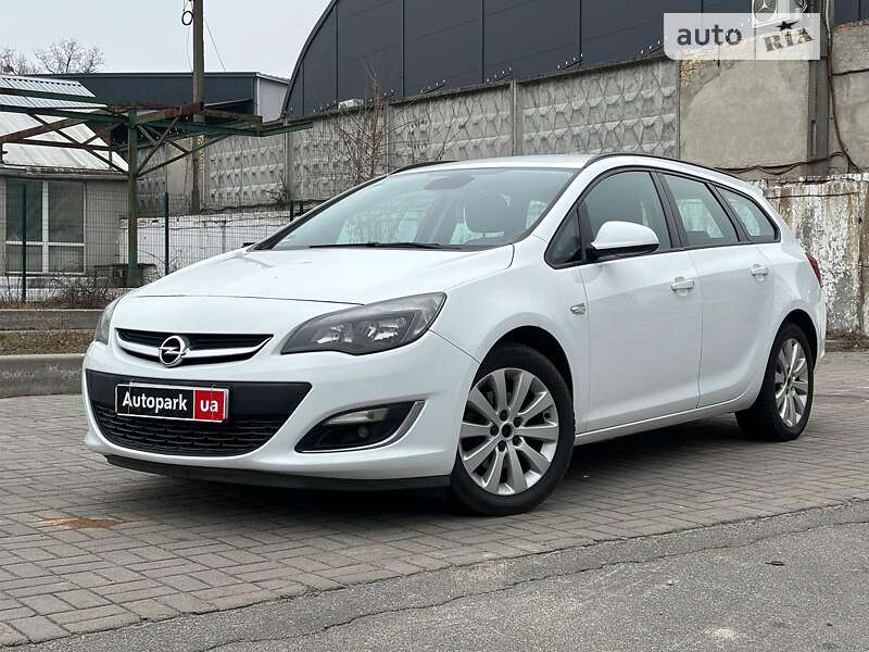 Універсал Opel Astra 2012 в Києві
