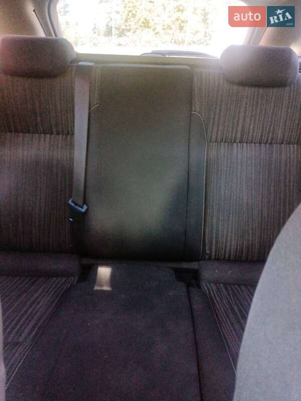 Універсал Opel Astra 2011 в Львові