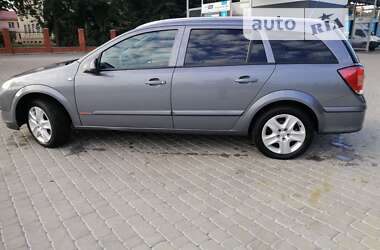 Универсал Opel Astra 2005 в Луцке