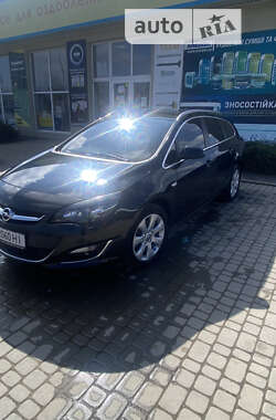 Універсал Opel Astra 2015 в Самборі