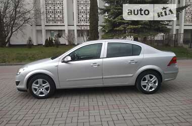 Седан Opel Astra 2009 в Тернополе