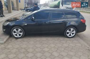 Универсал Opel Astra 2011 в 