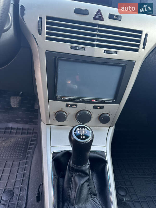 Хэтчбек Opel Astra 2008 в Одессе фото 12 Хэтчбек Opel Astra 2008 в Одессе