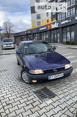 Хэтчбек Opel Astra 1996 в Ивано-Франковске