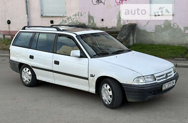 Универсал Opel Astra 1993 в Стрые