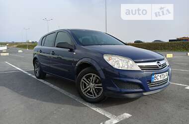 Хэтчбек Opel Astra 2008 в Львове