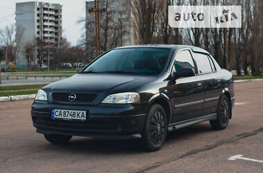 Седан Opel Astra 2008 в Черкасах