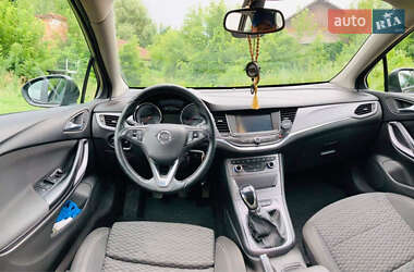 Универсал Opel Astra 2016 в 