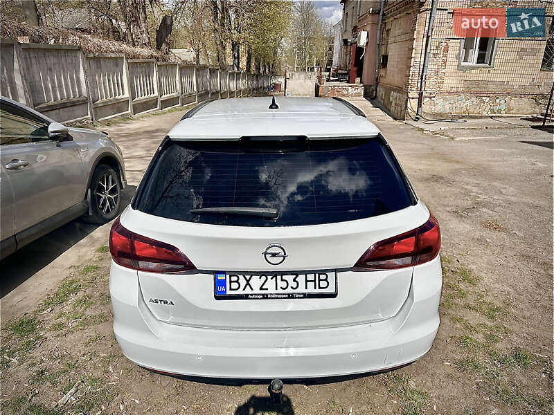 Універсал Opel Astra 2018 в Вінниці