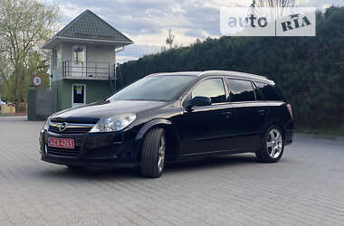 Универсал Opel Astra 2008 в Мостиске
