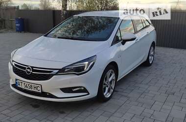 Універсал Opel Astra 2016 в Калуші