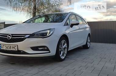 Універсал Opel Astra 2016 в Калуші