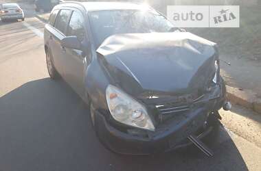 Универсал Opel Astra 2010 в Луцке